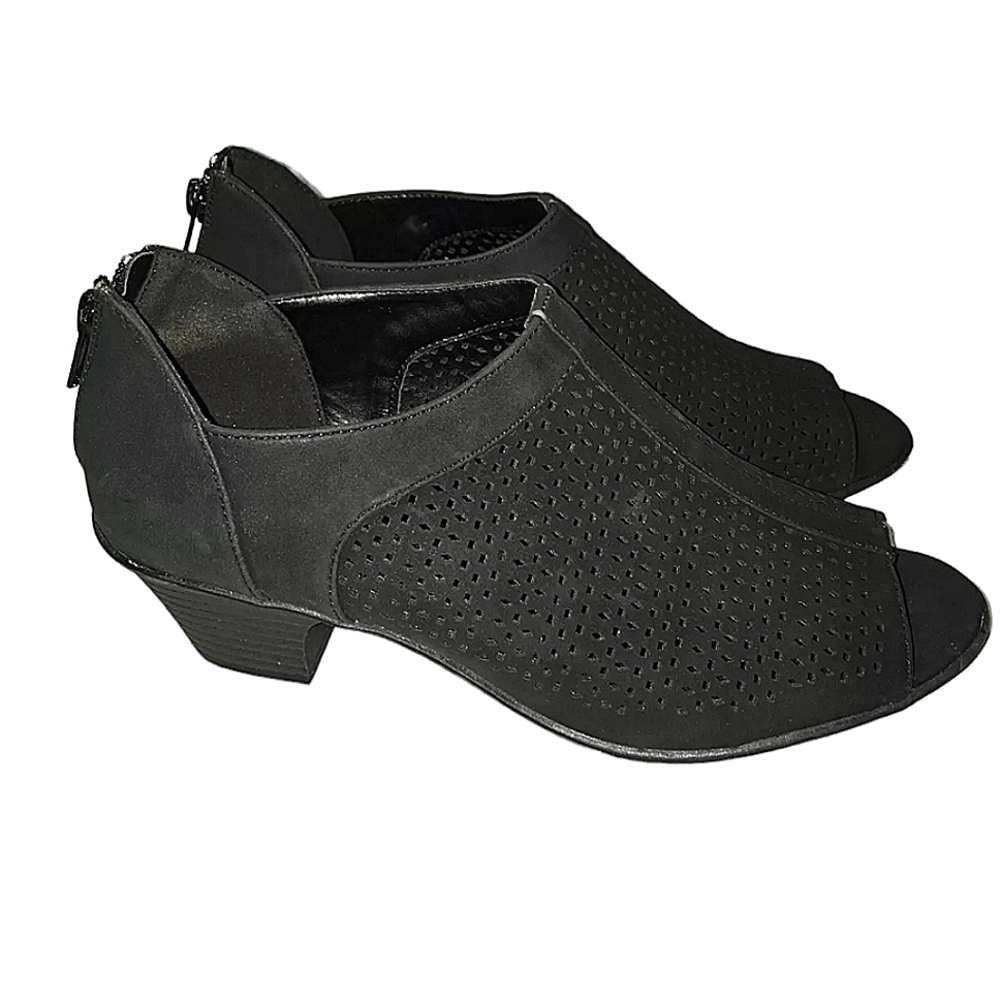 Easy Street Steff Women's Size 6.5 W Peep Toe Black Ankle Booties Slip In Shoes